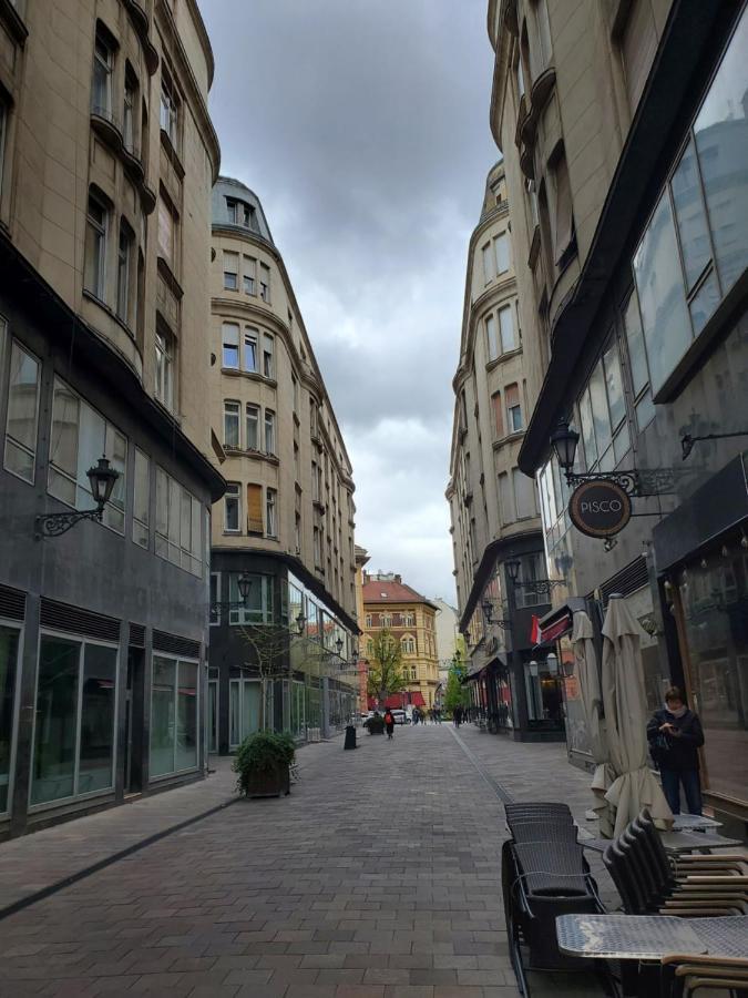 Walking Street-t * Boedapest